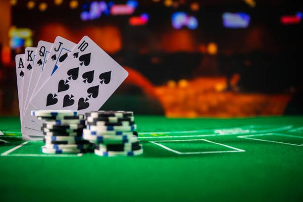 Explore Classic Table Games at an online casino Singapore for Players